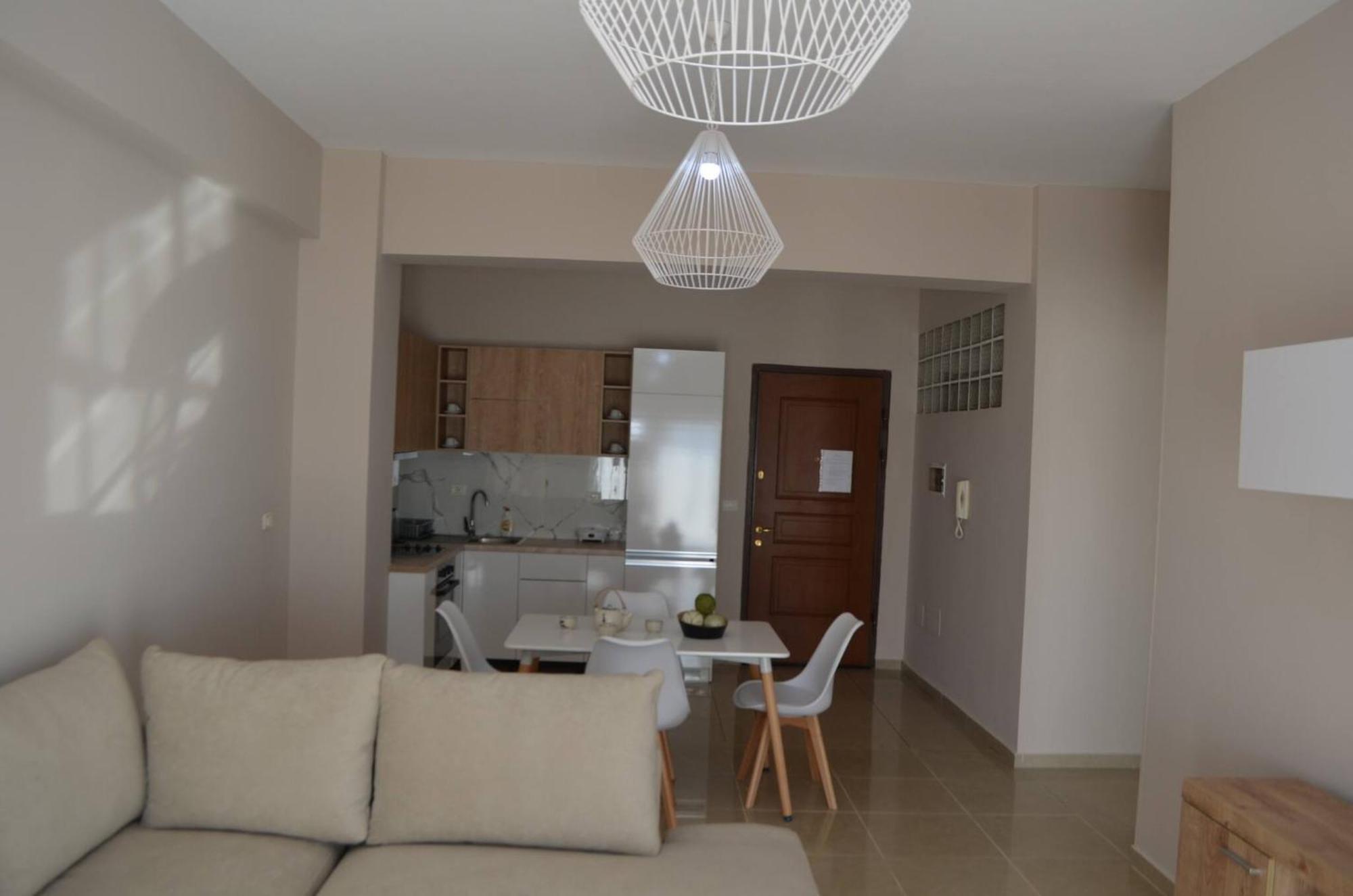 Saint Tropez Apartment Sarandë Exterior foto