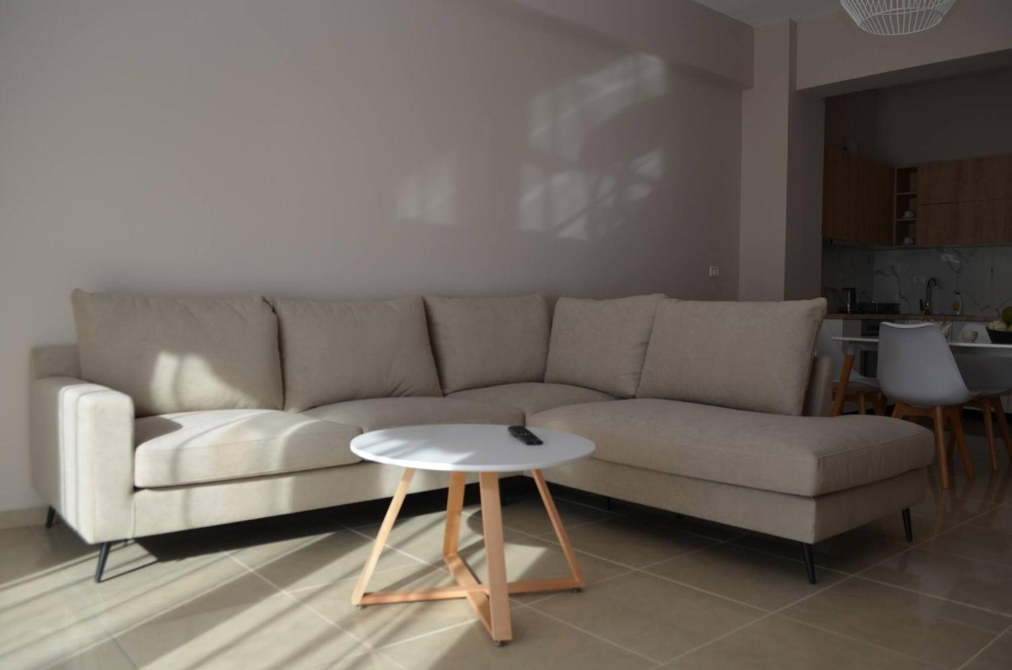 Saint Tropez Apartment Sarandë Exterior foto