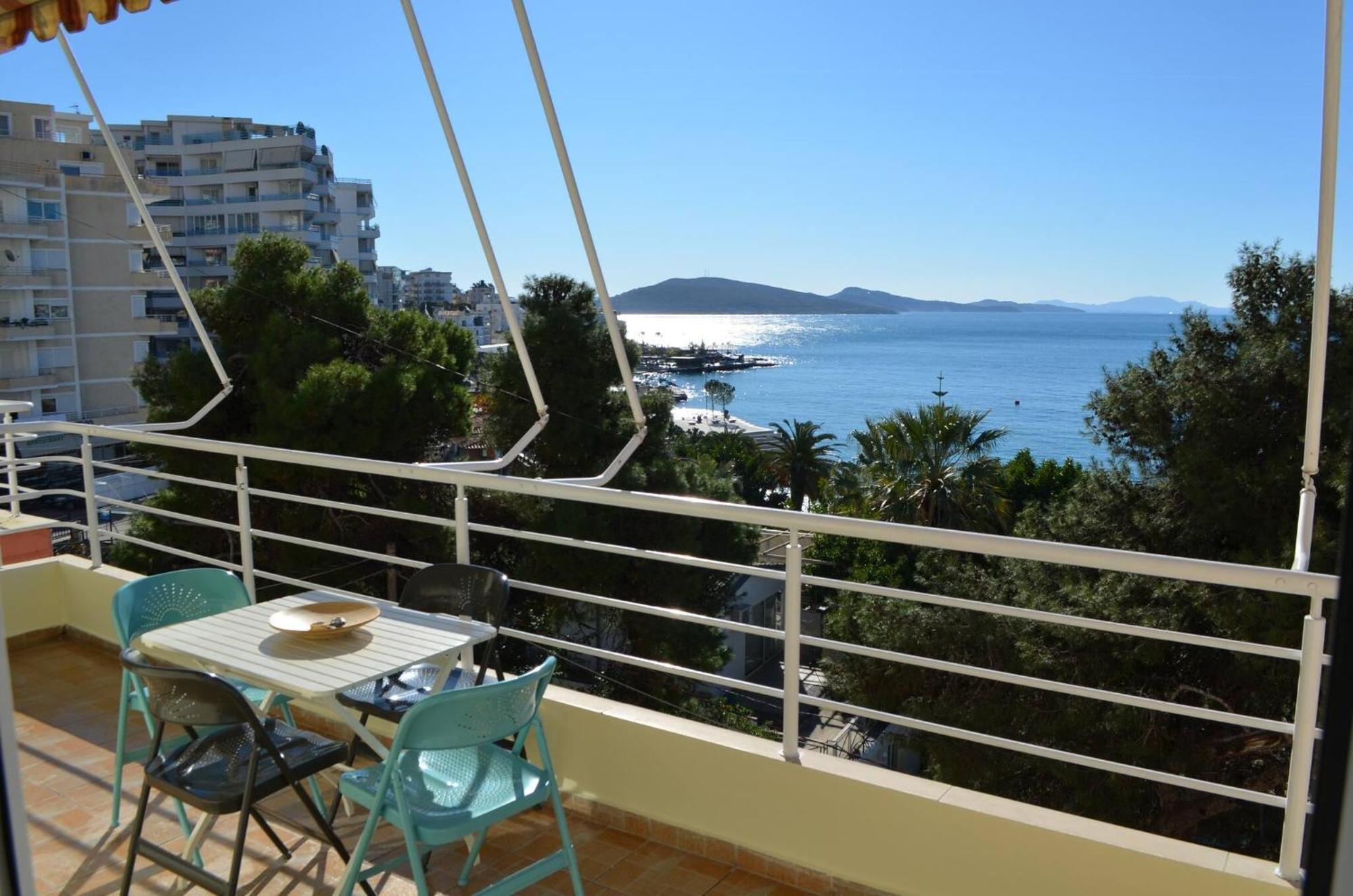 Saint Tropez Apartment Sarandë Exterior foto