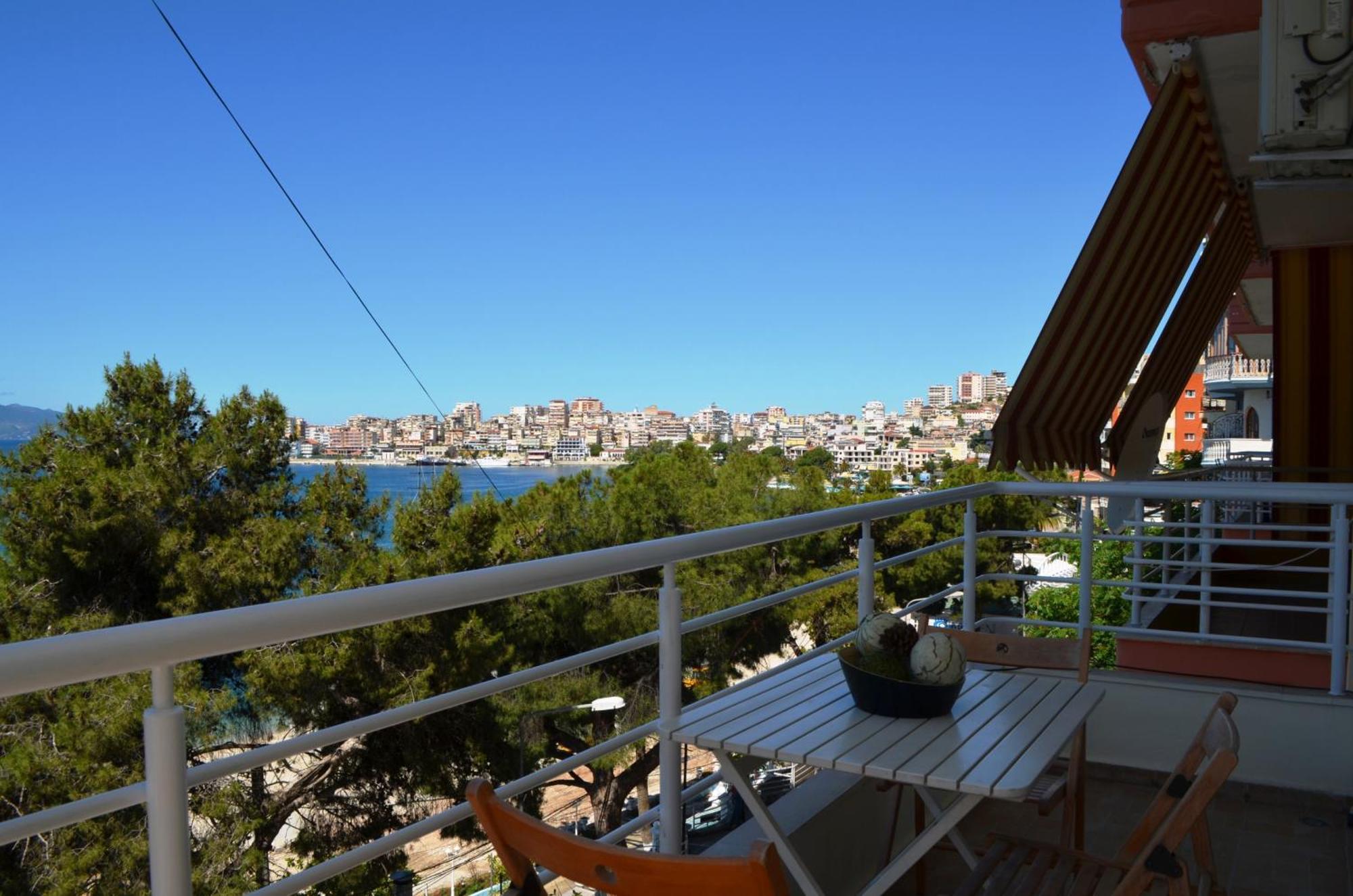 Saint Tropez Apartment Sarandë Exterior foto