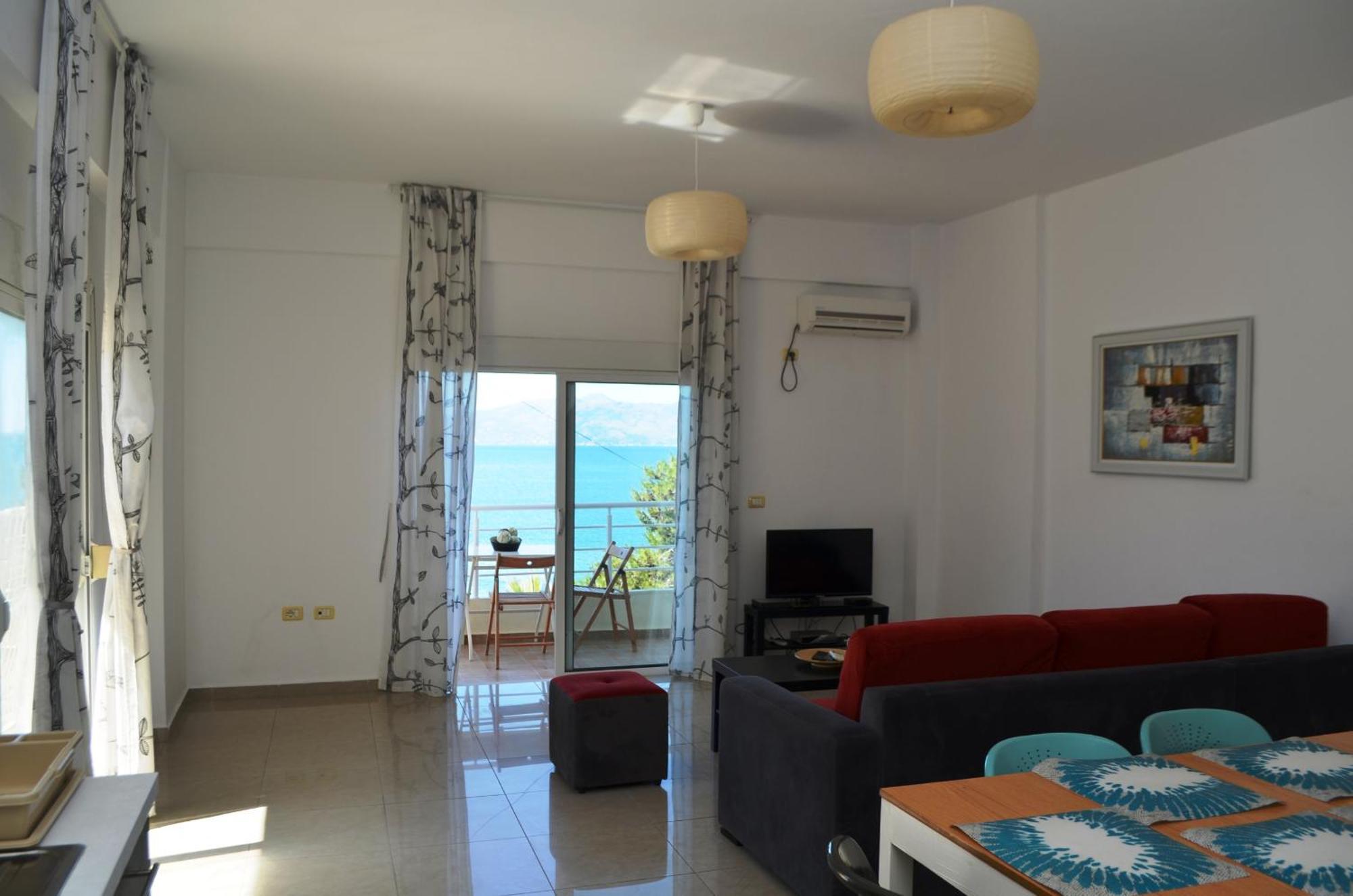 Saint Tropez Apartment Sarandë Exterior foto