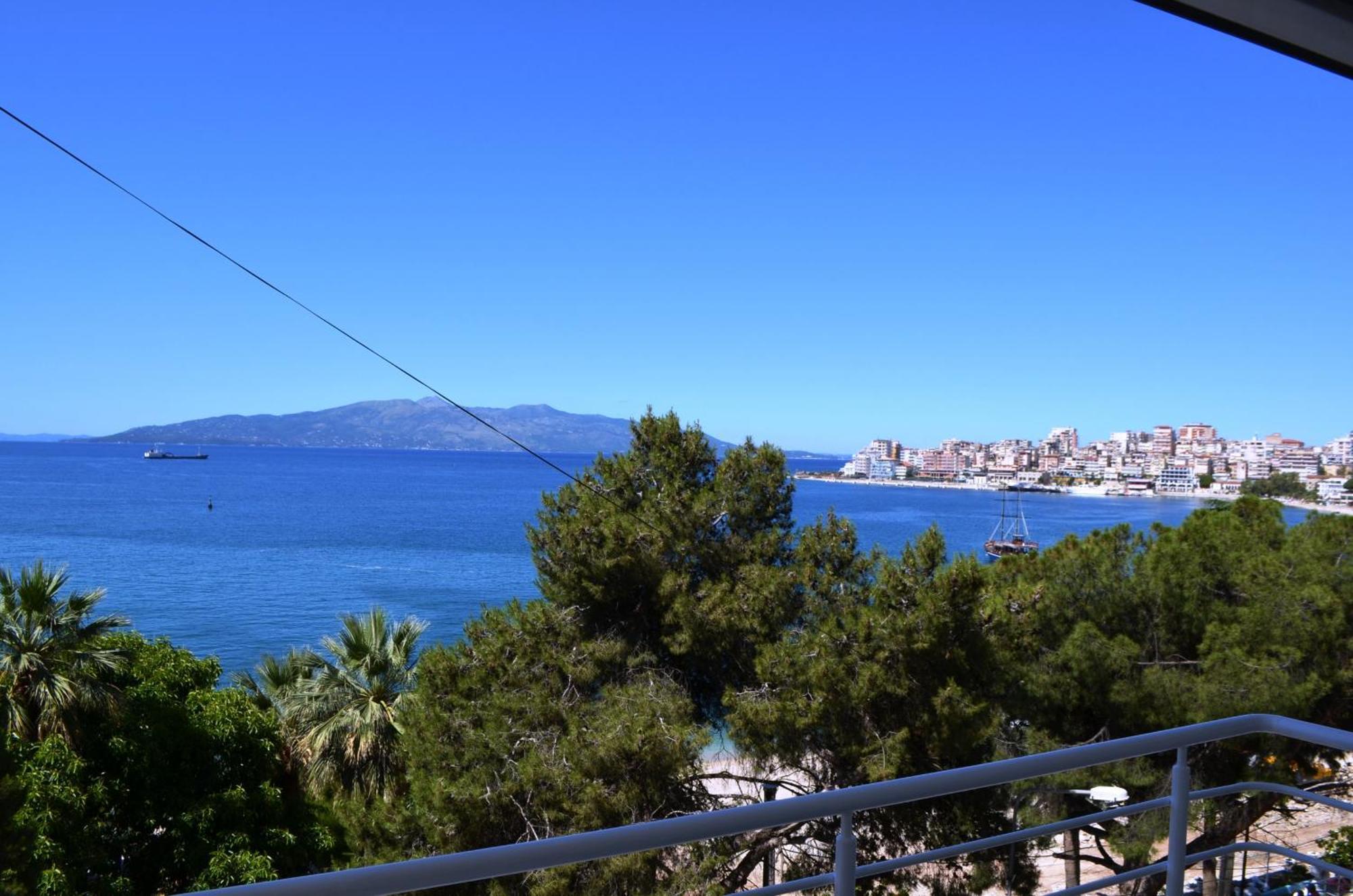 Saint Tropez Apartment Sarandë Exterior foto
